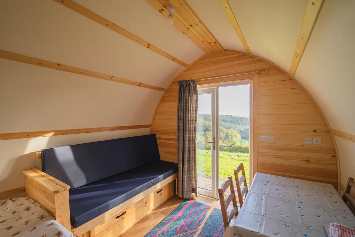Rivendell Farm By Wigwam Holidays Кармартен Экстерьер фото